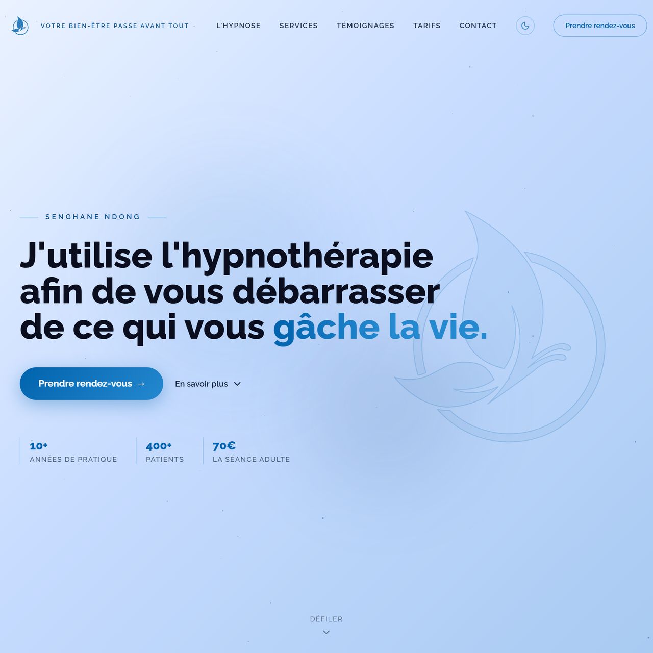 Page d'accueil one-page en mode clair